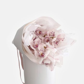 shop-florist-online-fresh-flowers-white-cut-cymbidium-stem-orchid-gold-coast