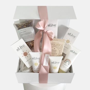 say-it-with-gift-hampers-new-baby-gift-hamper-gold-coast