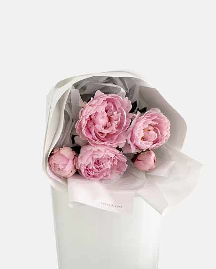 Peonies for sale. Pink peony bouquet for same day flower delivery to the Gold Coast